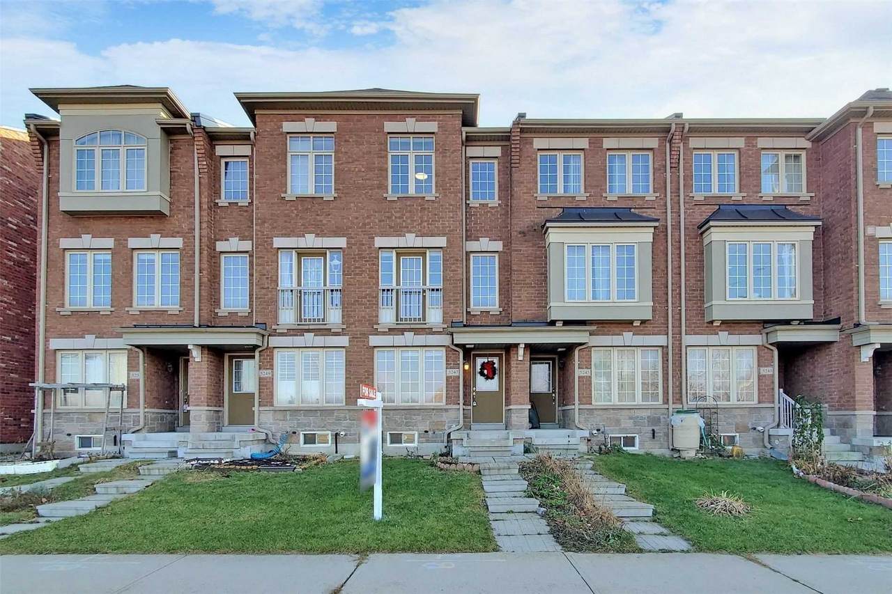 5247 Major Mackenzie Dr - Photo 1