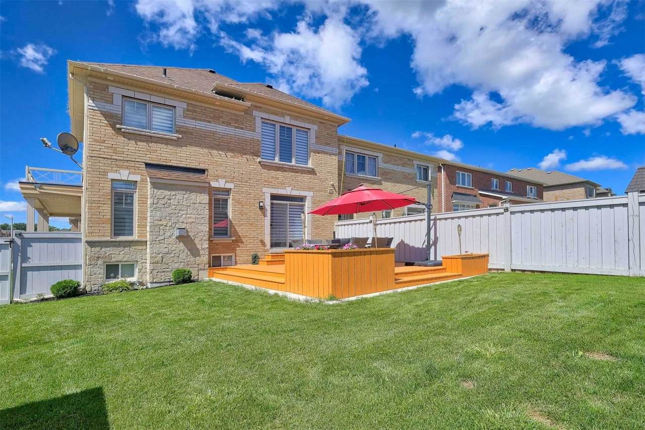 61 Barrow Ave - Photo 1