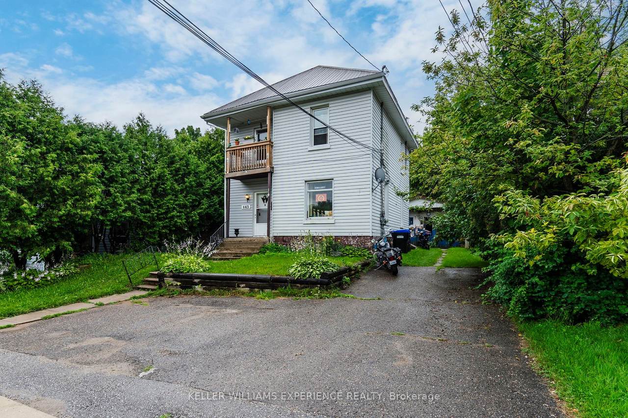643 645 Dominion Avenue - Photo 1