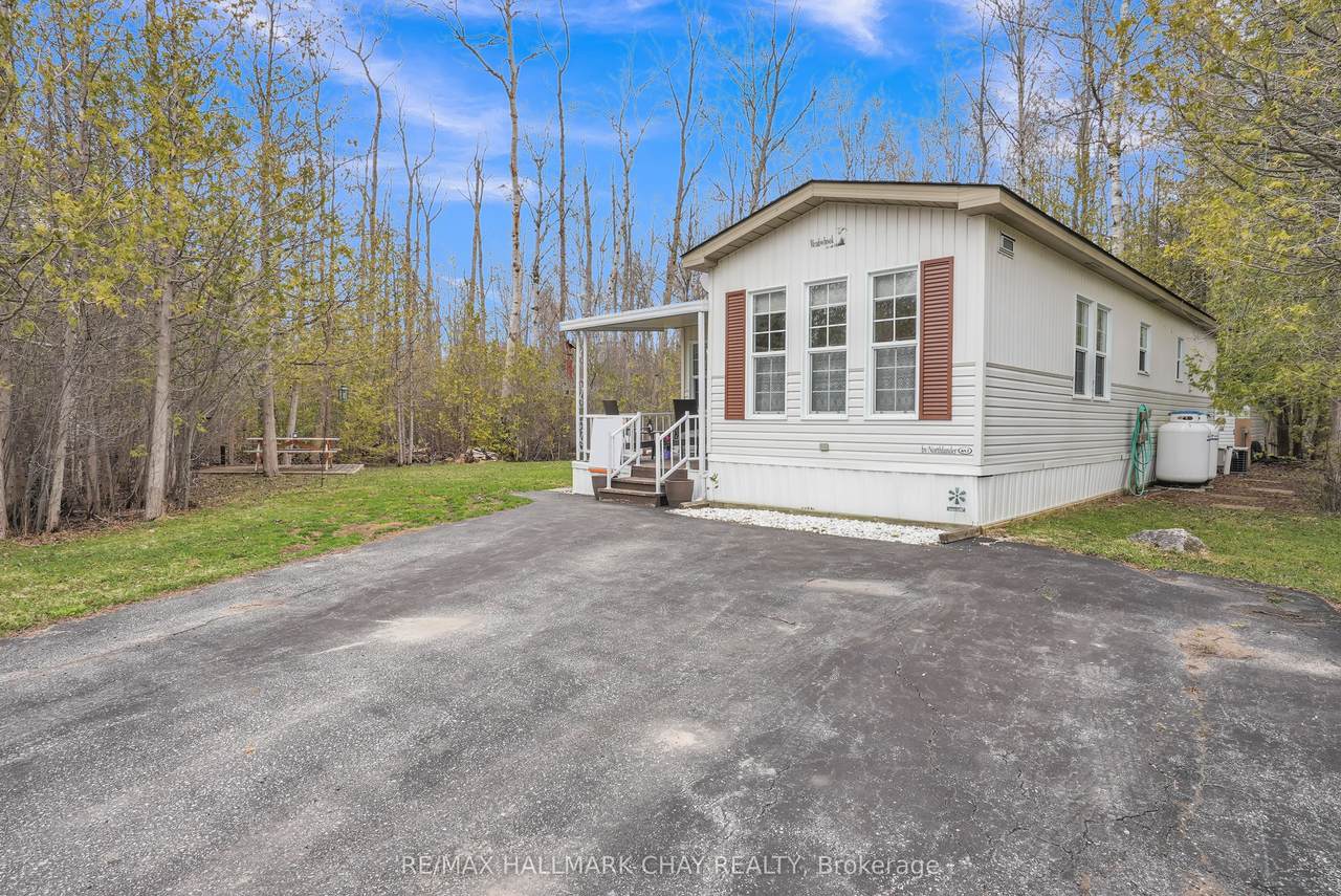 9 Princess Diana Drive - Photo 1