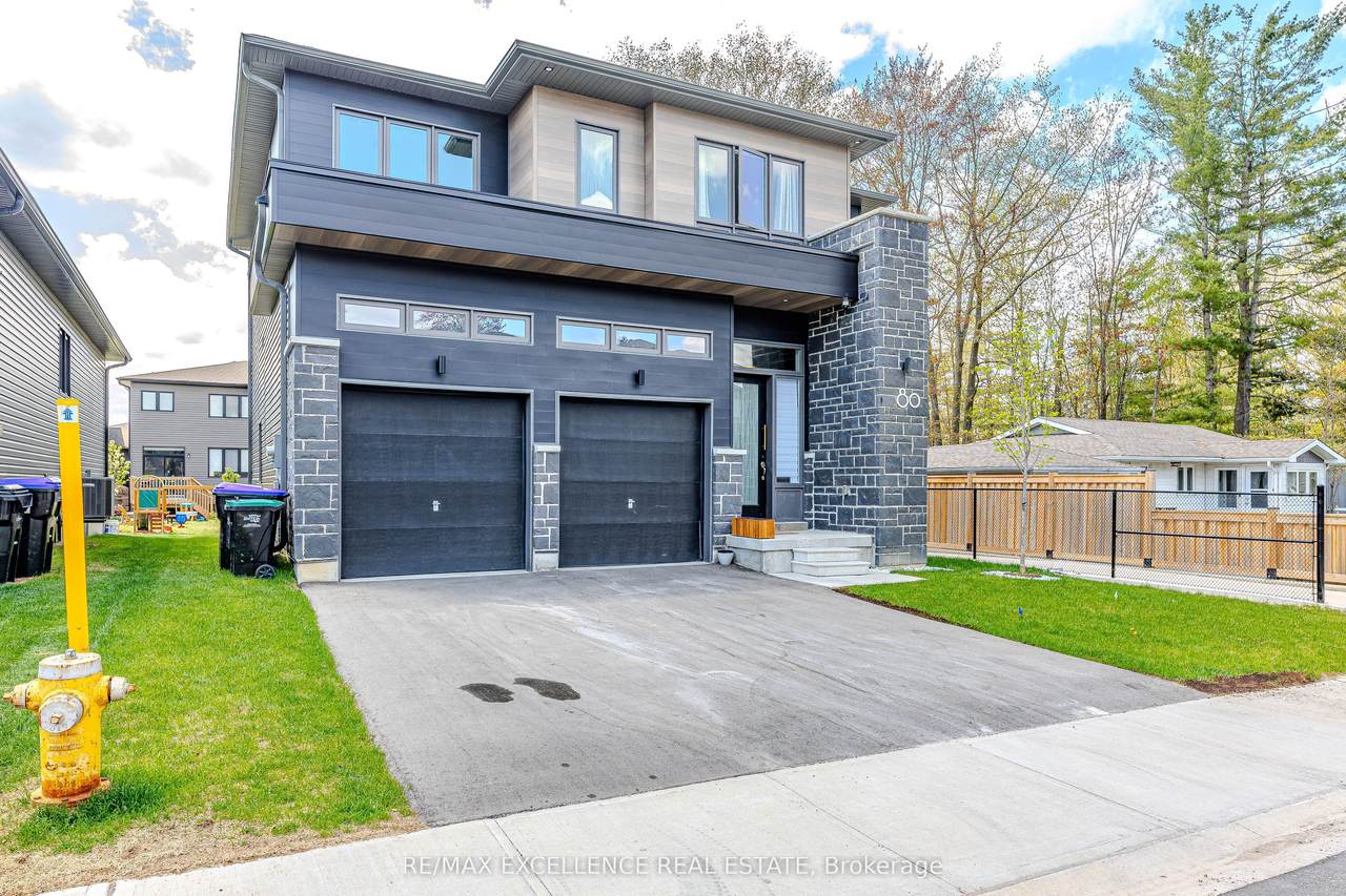 80 Berkely Street - Photo 1