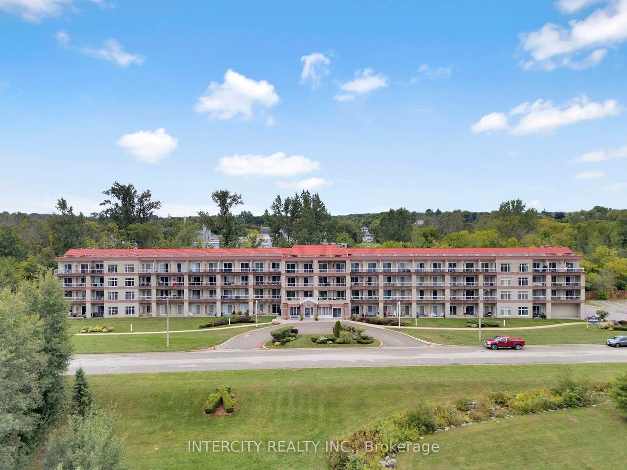 280 Aberdeen Boulevard - Photo 1