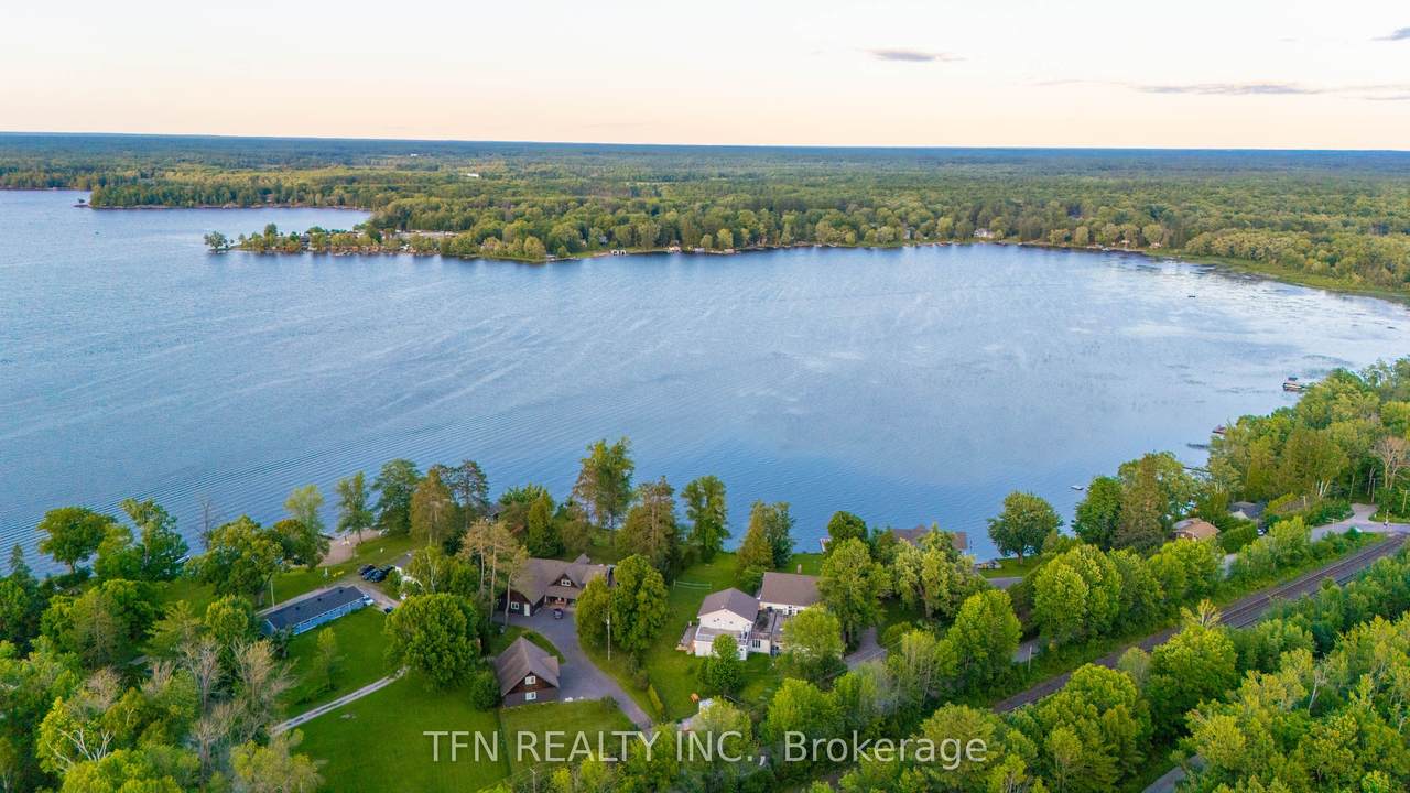 https://bt-photos.global.ssl.fastly.net/toronto/1280_boomver_1_S12777960-1.jpg