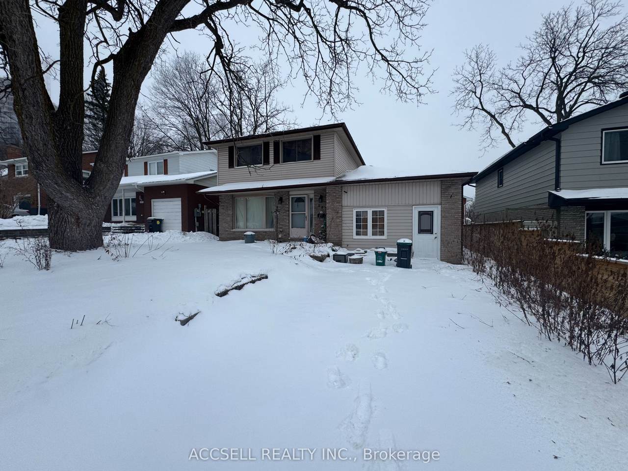 187 Toronto Street - Photo 1