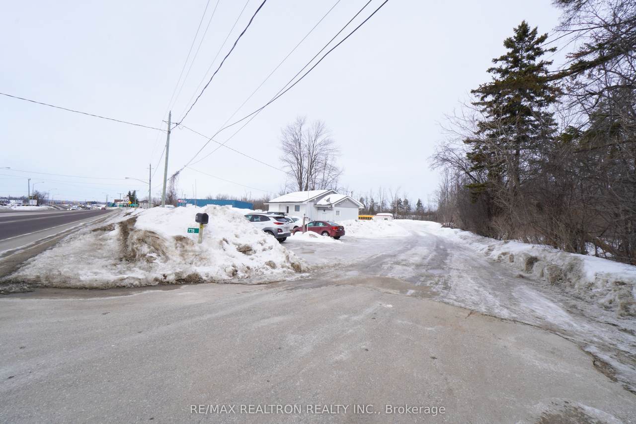 778 Atherley Road - Photo 1