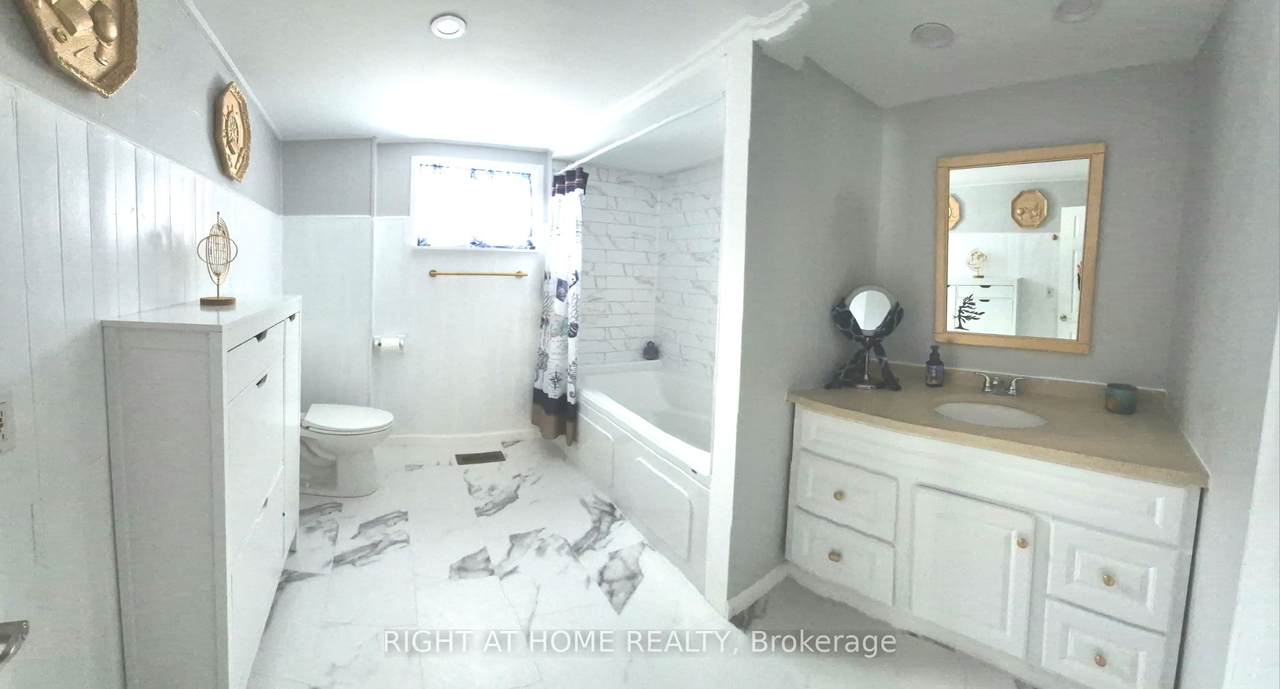 https://bt-photos.global.ssl.fastly.net/toronto/1280_boomver_1_S12855148-25.jpg