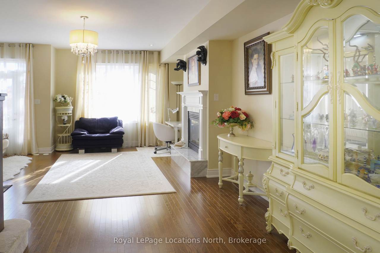 https://bt-photos.global.ssl.fastly.net/toronto/1280_boomver_1_S12863538-1.jpg