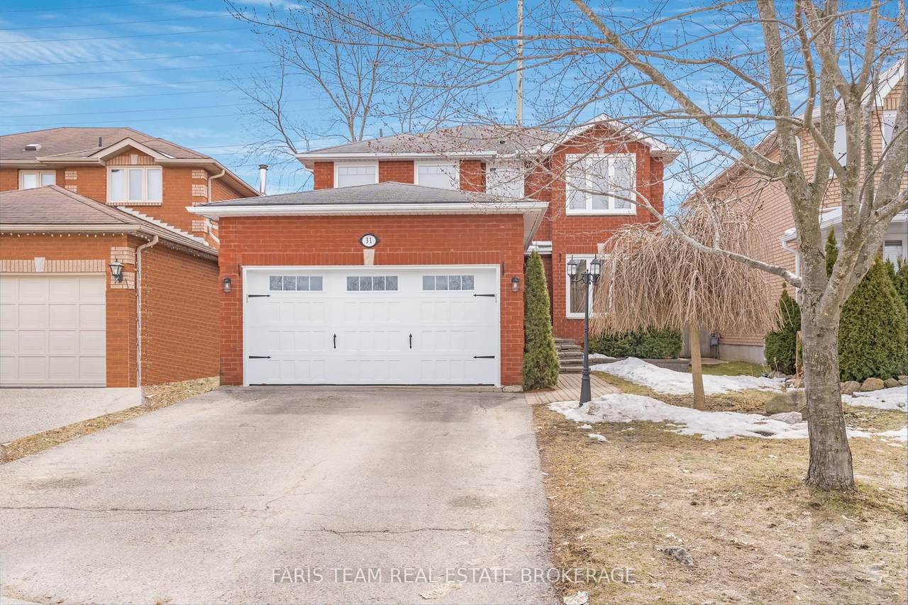 31 Etherington Crescent - Photo 1