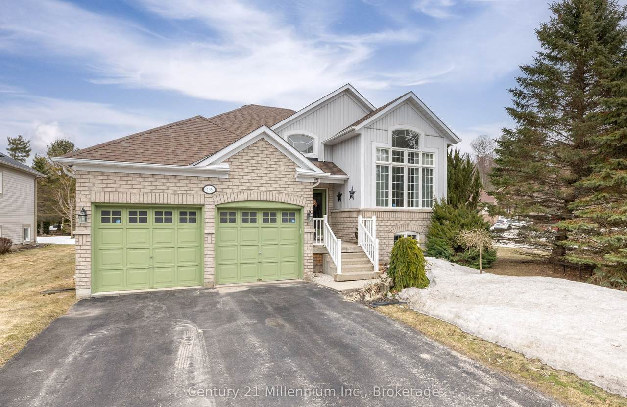 135 Royal Beech Drive - Photo 1