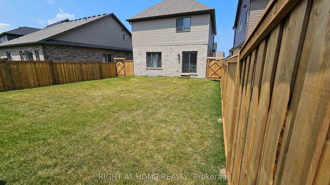 https://bt-photos.global.ssl.fastly.net/toronto/1280_boomver_3_S13007036-1.jpg