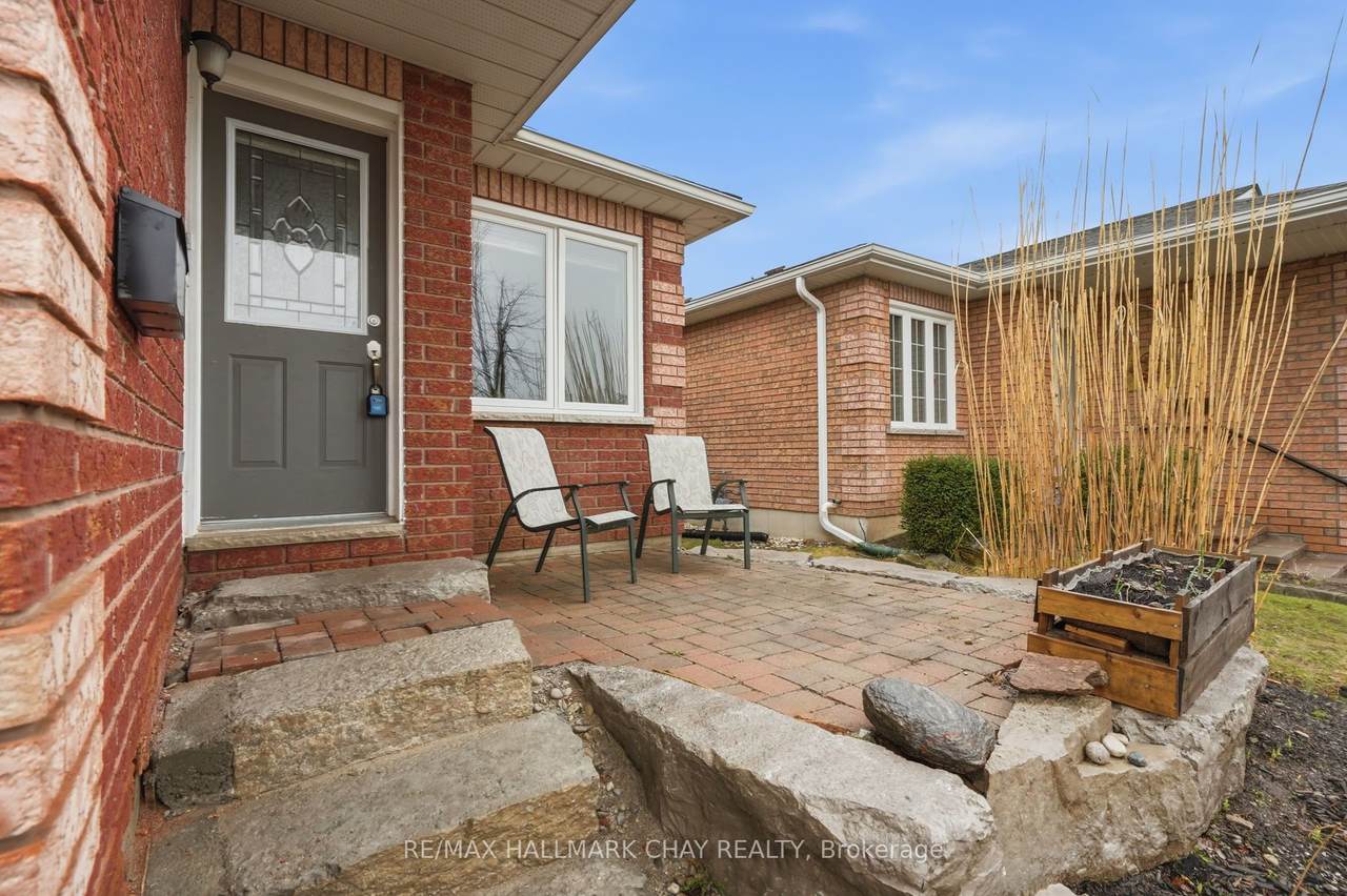 https://bt-photos.global.ssl.fastly.net/toronto/1280_boomver_1_S13009400-1.jpg
