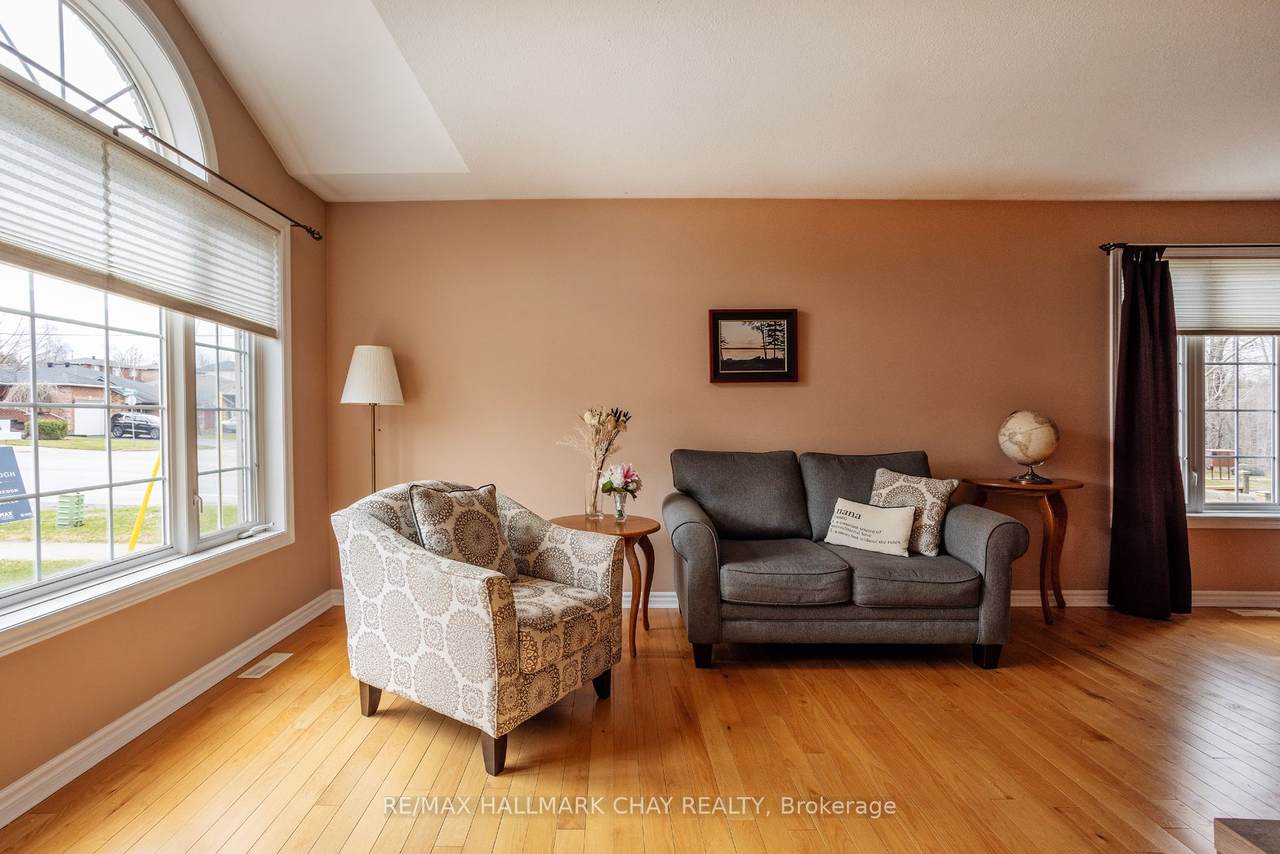 https://bt-photos.global.ssl.fastly.net/toronto/1280_boomver_1_S13012100-1.jpg