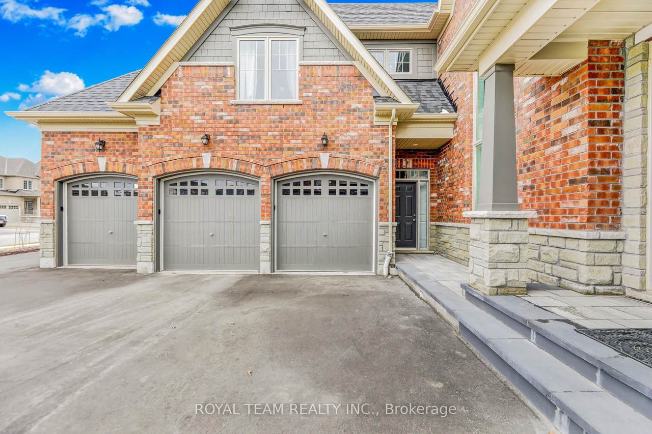 https://bt-photos.global.ssl.fastly.net/toronto/1280_boomver_1_S13087352-1.jpg