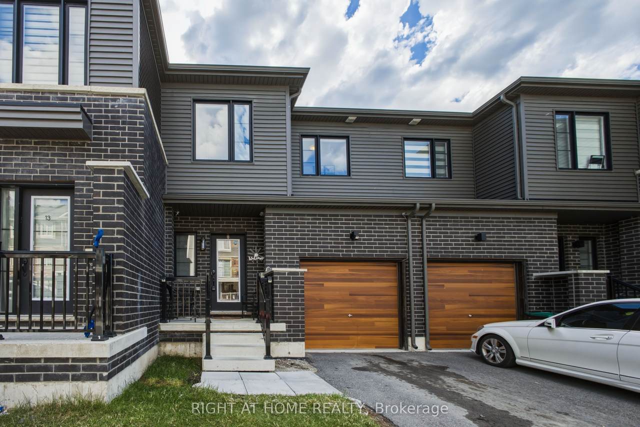 https://bt-photos.global.ssl.fastly.net/toronto/1280_boomver_1_S13474788-1.jpg