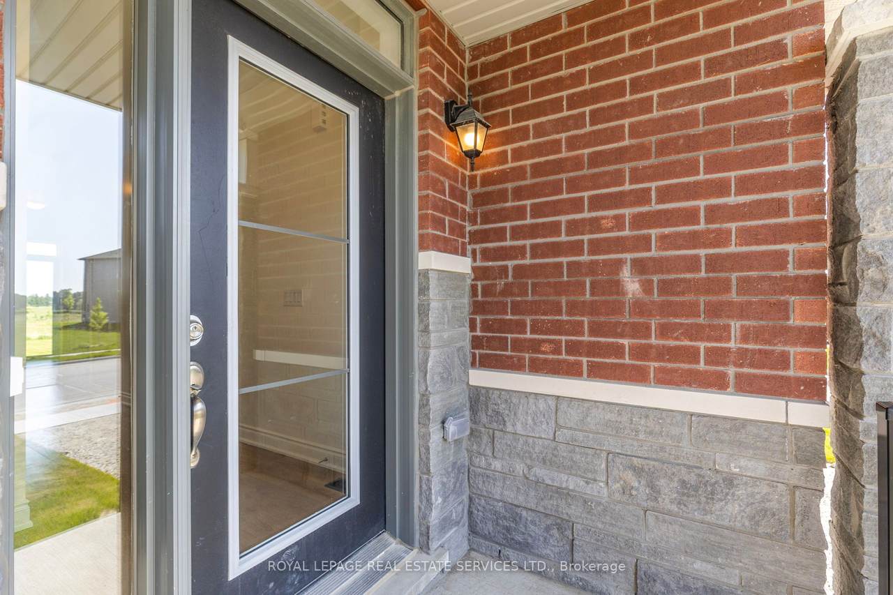 https://bt-photos.global.ssl.fastly.net/toronto/1280_boomver_1_S13518422-1.jpg