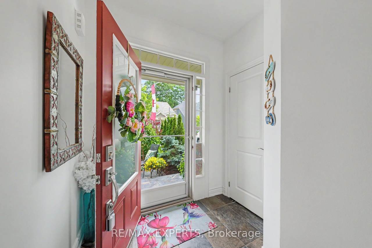 https://bt-photos.global.ssl.fastly.net/toronto/1280_boomver_1_S13526192-1.jpg