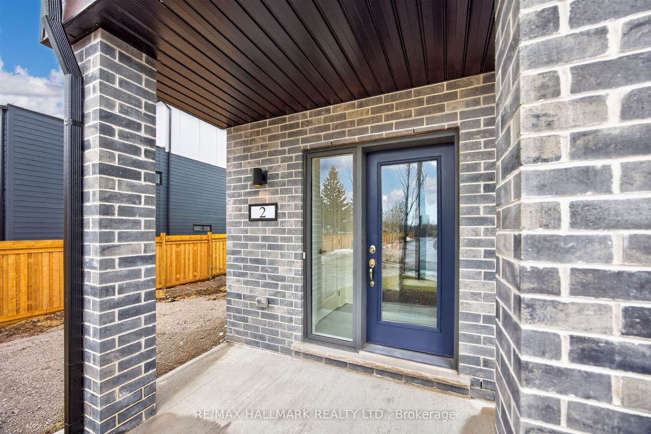 https://bt-photos.global.ssl.fastly.net/toronto/1280_boomver_1_S13566380-1.jpg