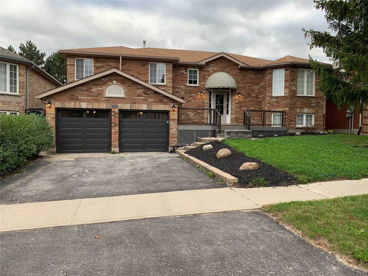 73 Logan Crt - Photo 1