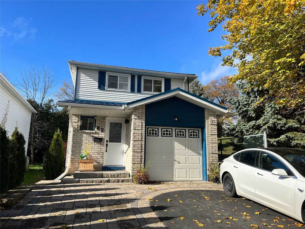 82 Broadfoot Rd - Photo 1