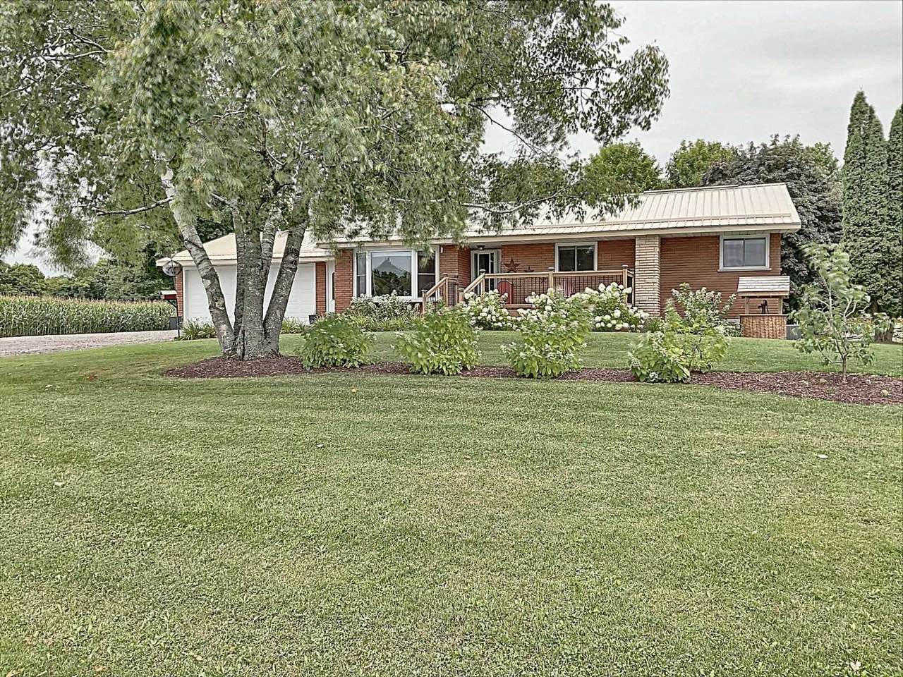 4817 Vasey Rd - Photo 1
