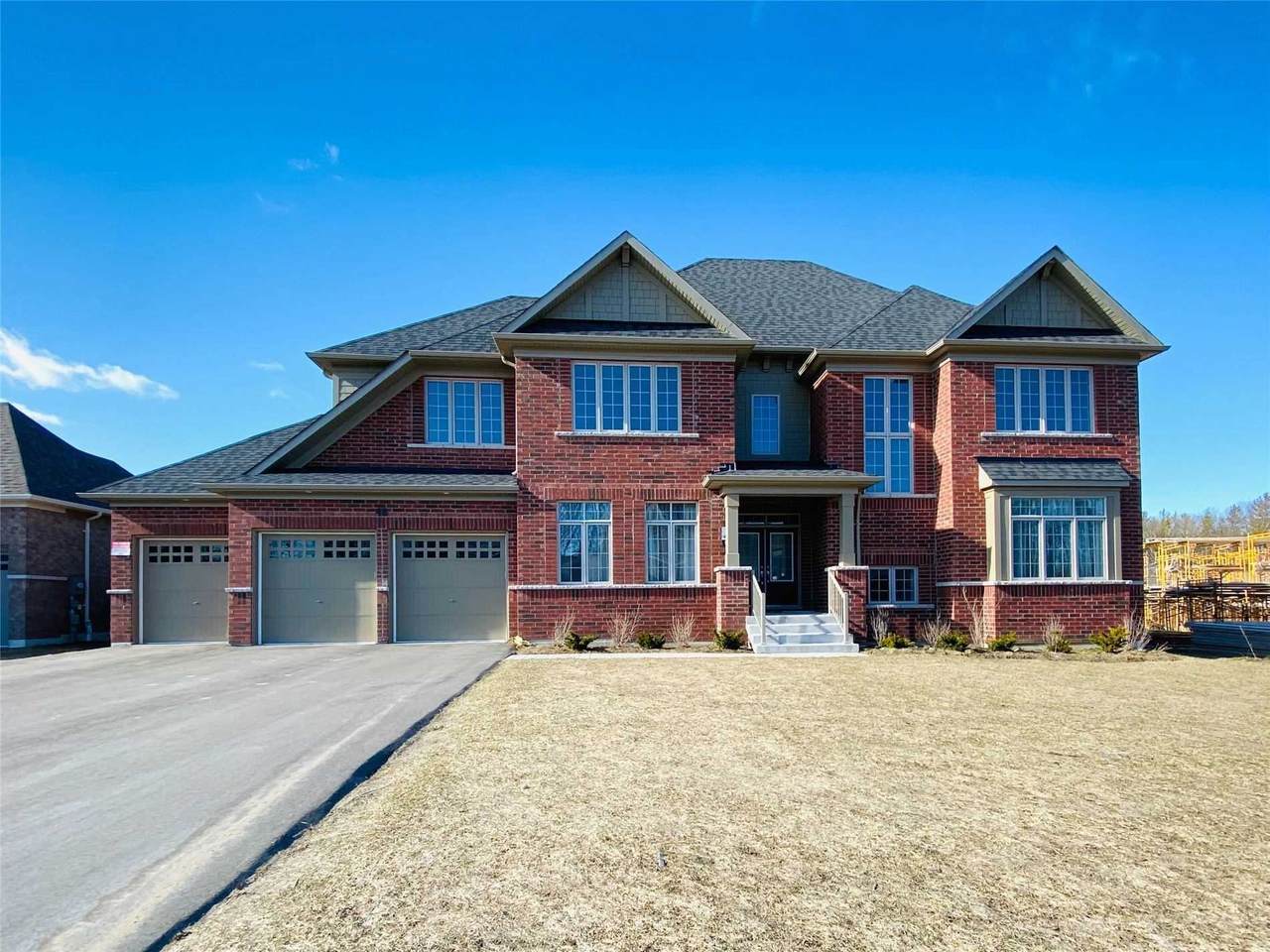 48 Redmond Cres - Photo 1
