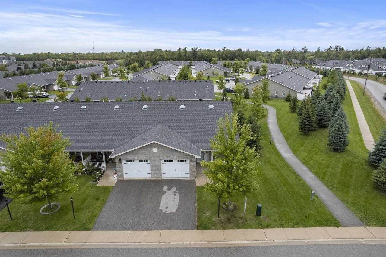 101 Clover Cres - Photo 1