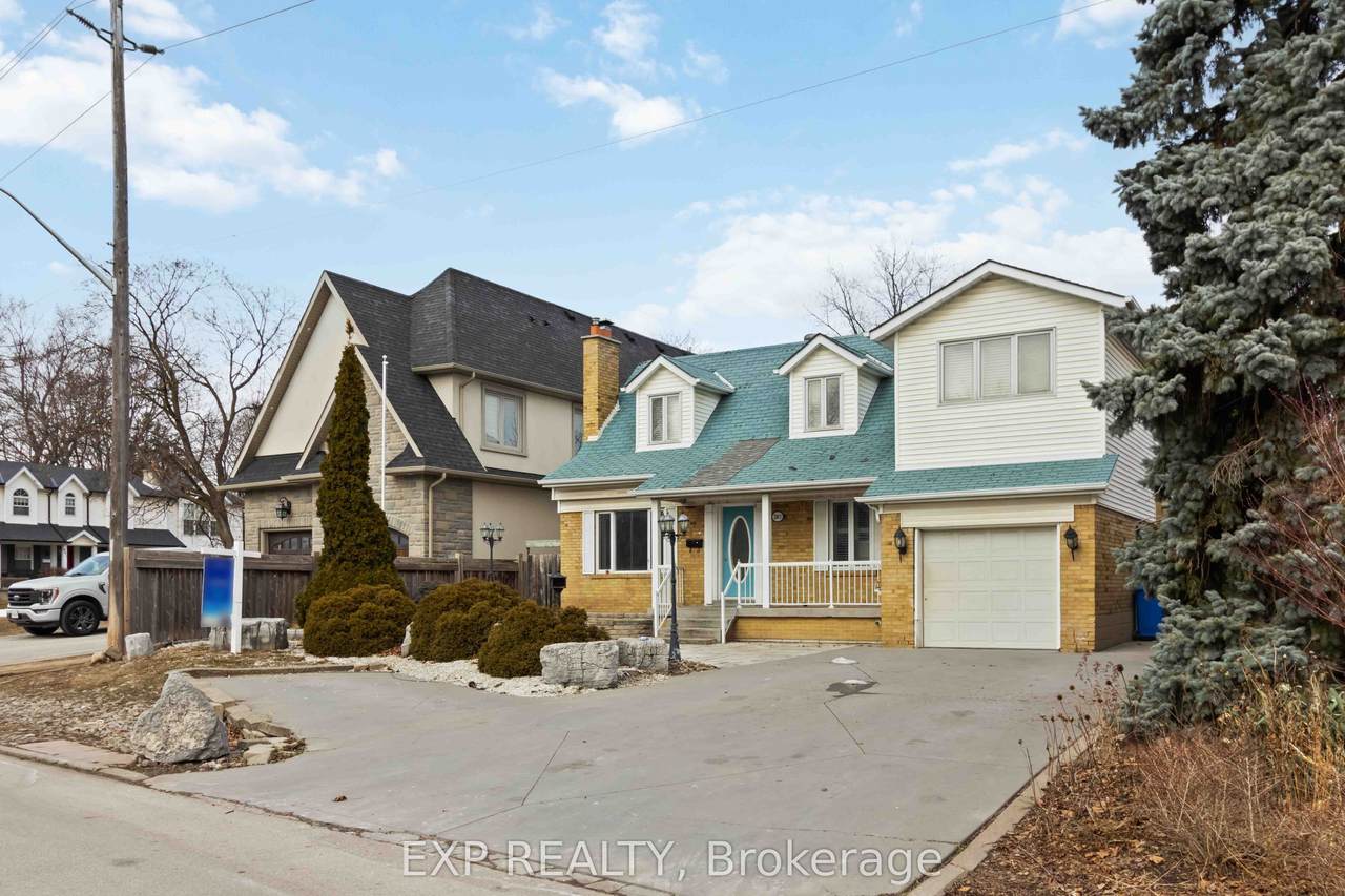 https://bt-photos.global.ssl.fastly.net/toronto/1280_boomver_1_W12017097-1.jpg