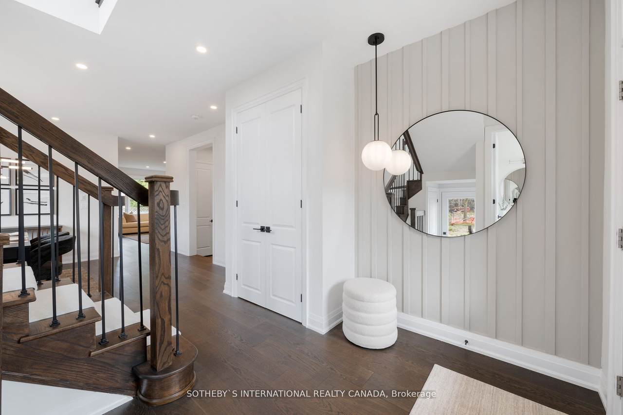 https://bt-photos.global.ssl.fastly.net/toronto/1280_boomver_1_W12025488-1.jpg
