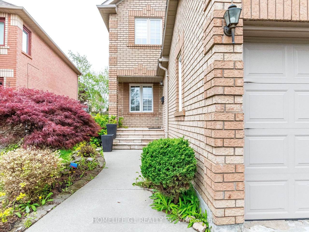 https://bt-photos.global.ssl.fastly.net/toronto/1280_boomver_1_W12185890-1.jpg