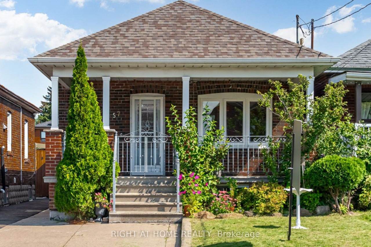 57 Chamberlain Avenue - Photo 1