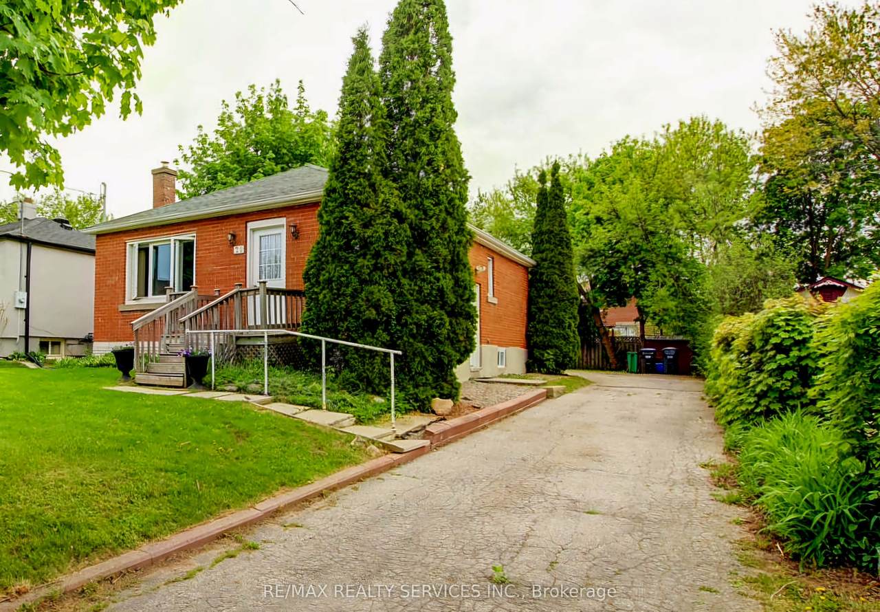 29 Woodward Avenue - Photo 1