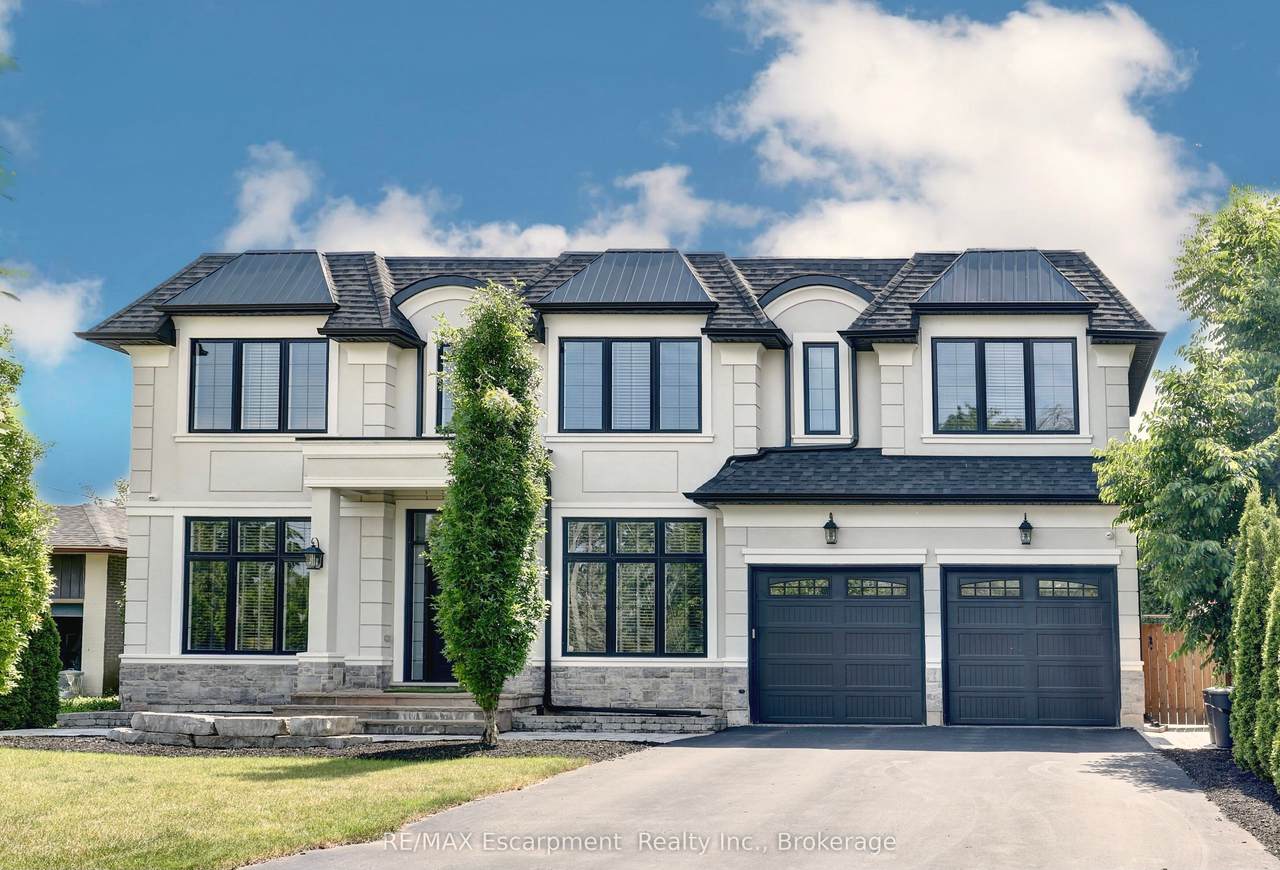 402 Tennyson Drive - Photo 1