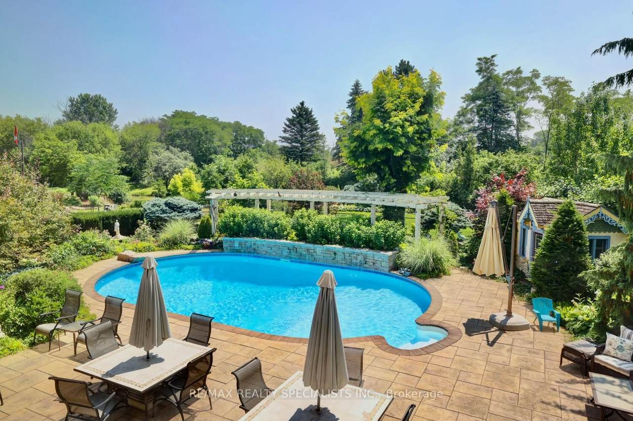 5189 Eighth Line - Photo 1