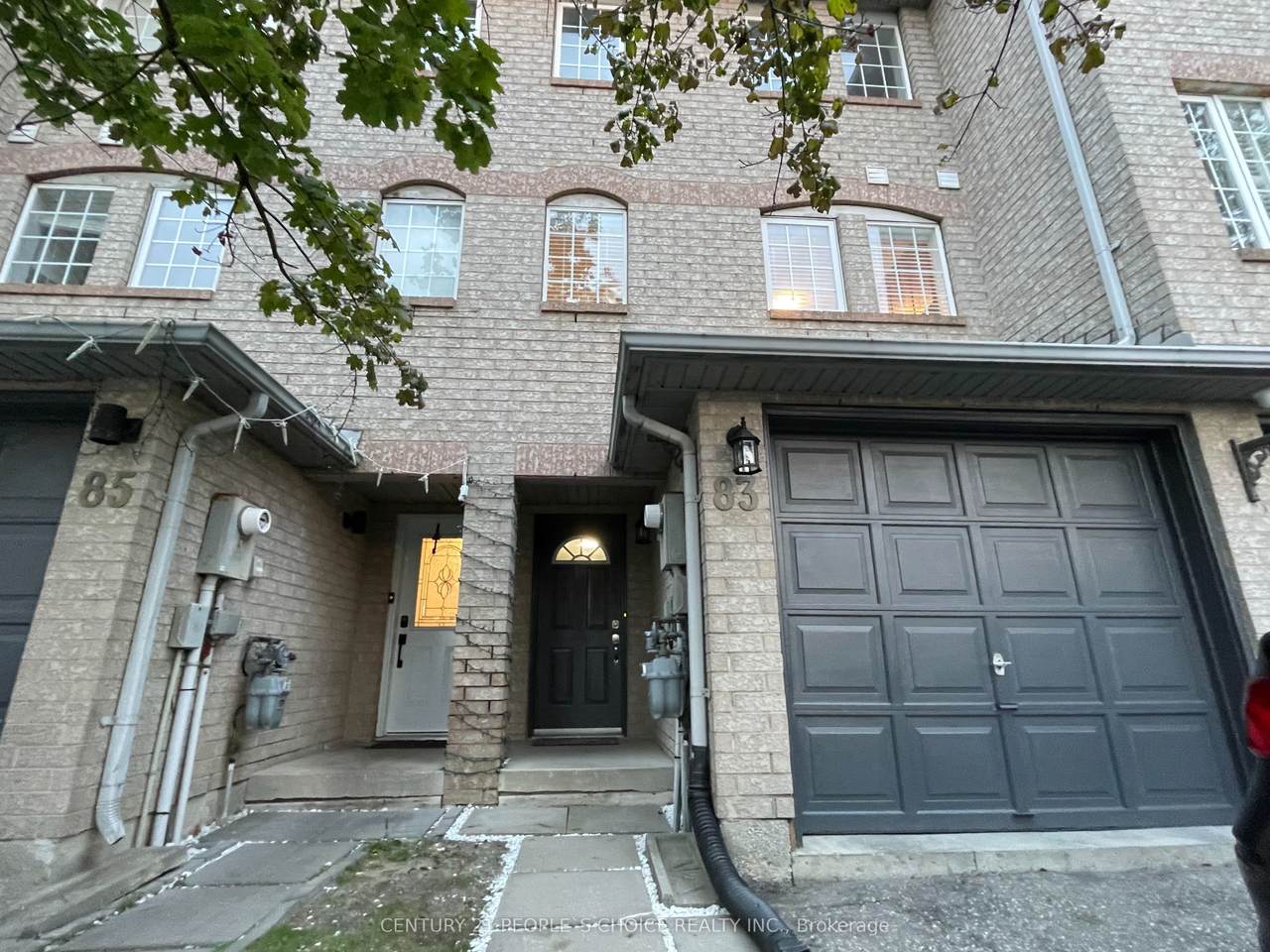 83 Spadina Road - Photo 1