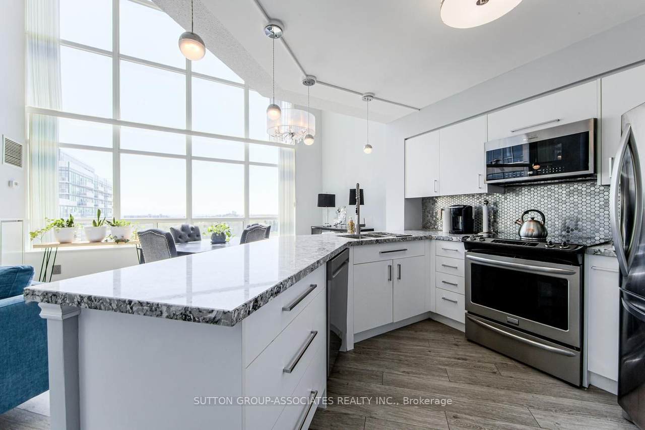 200 Manitoba Street - Photo 1