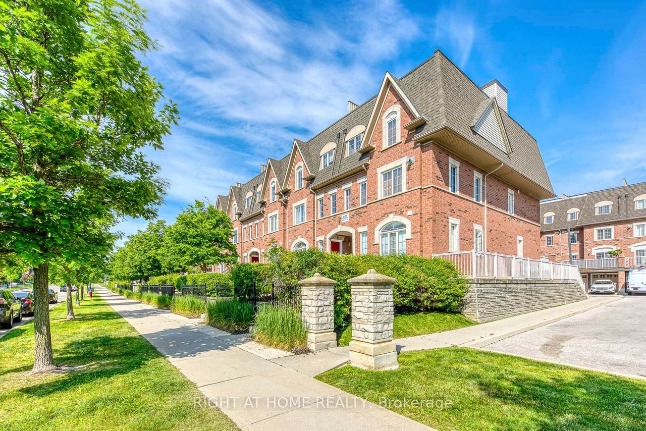 605 Shoreline Drive - Photo 1