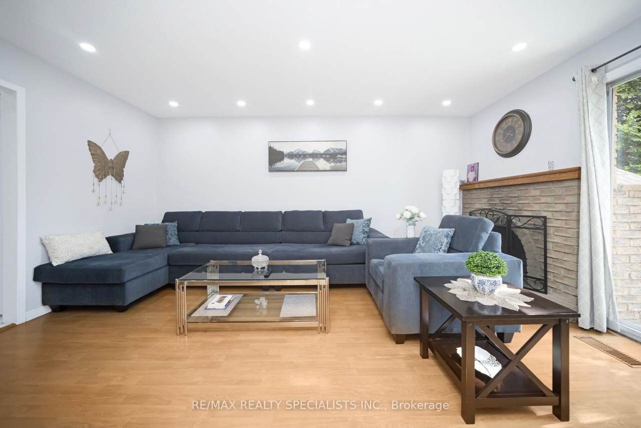 30 Greenwich Circle - Photo 1