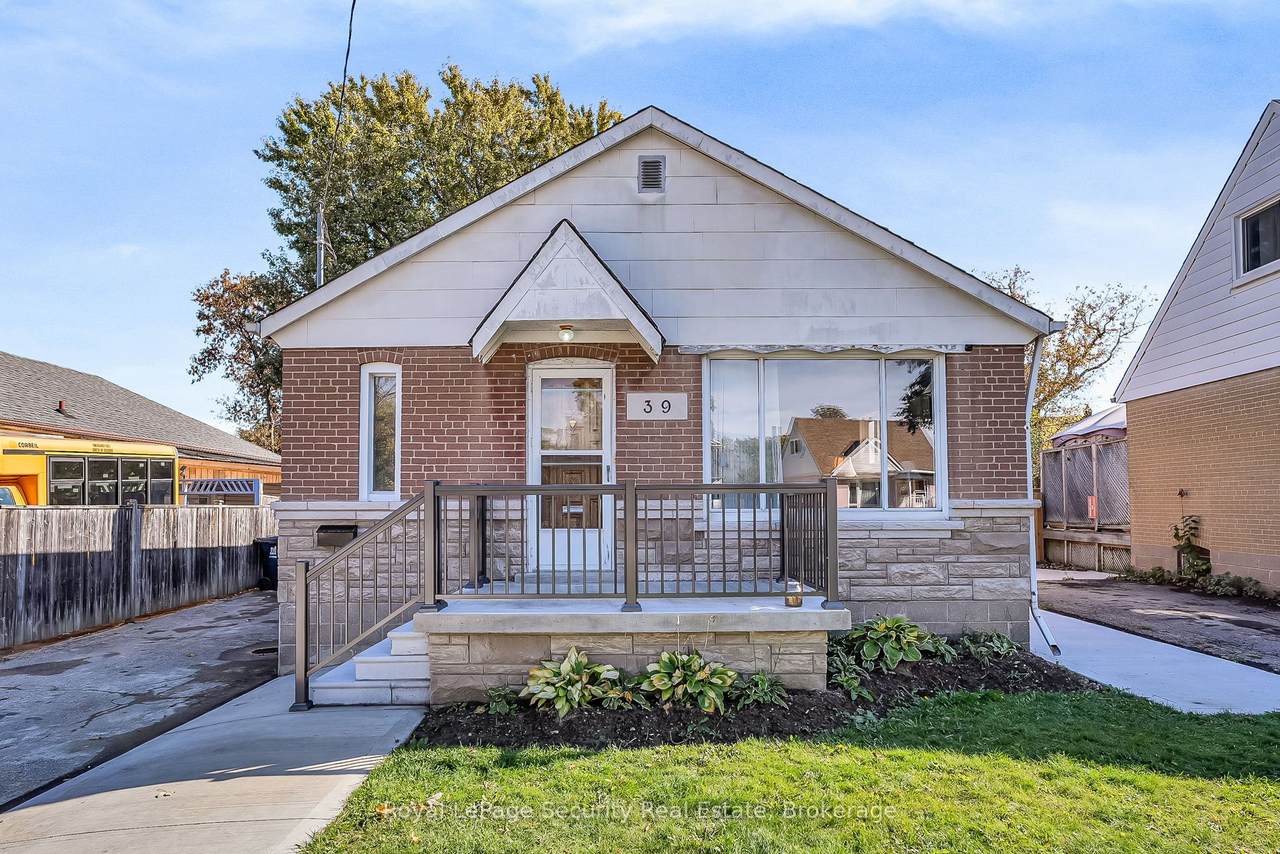 39 Boniface Avenue - Photo 1