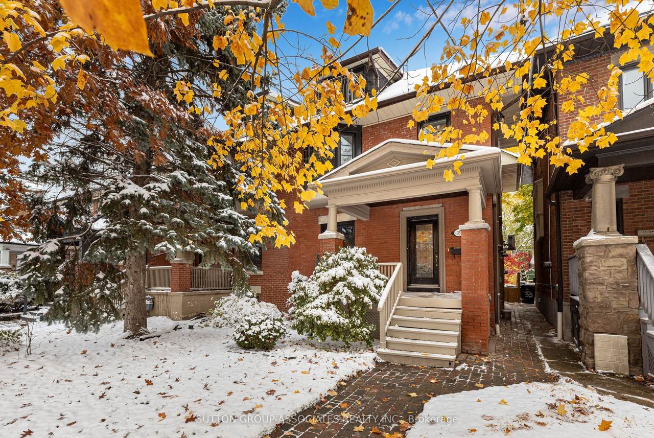 35 Highview Crescent - Photo 1