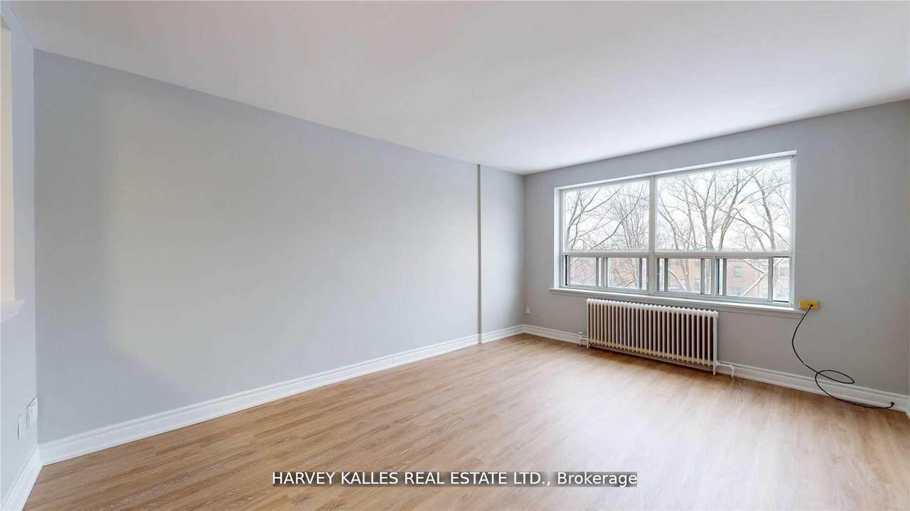 4 Greentree Court - Photo 1