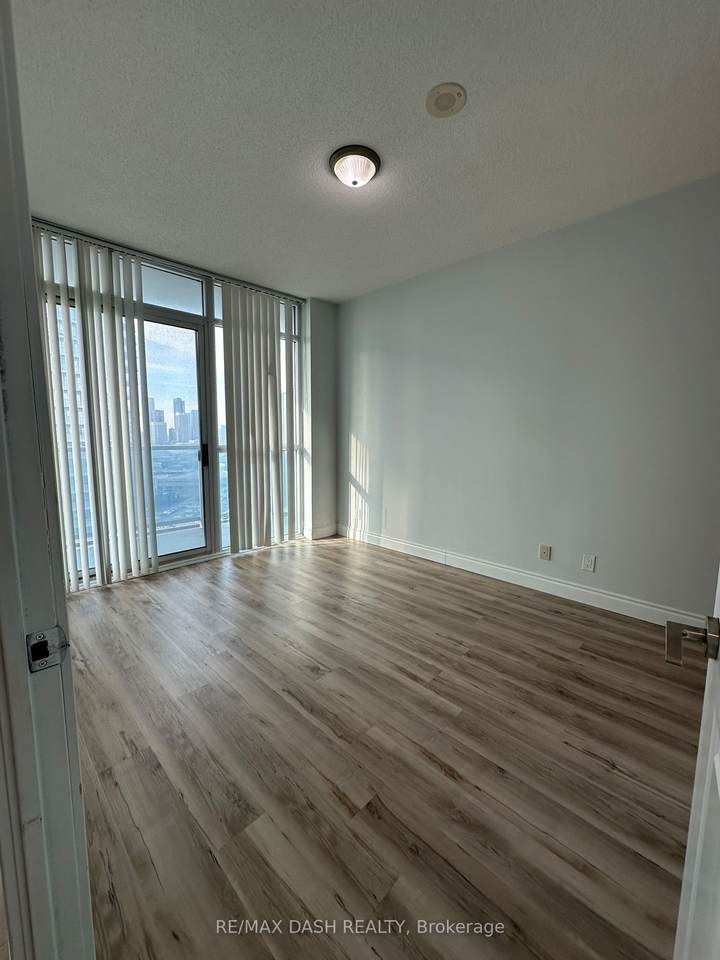 80 Absolute Avenue - Photo 1