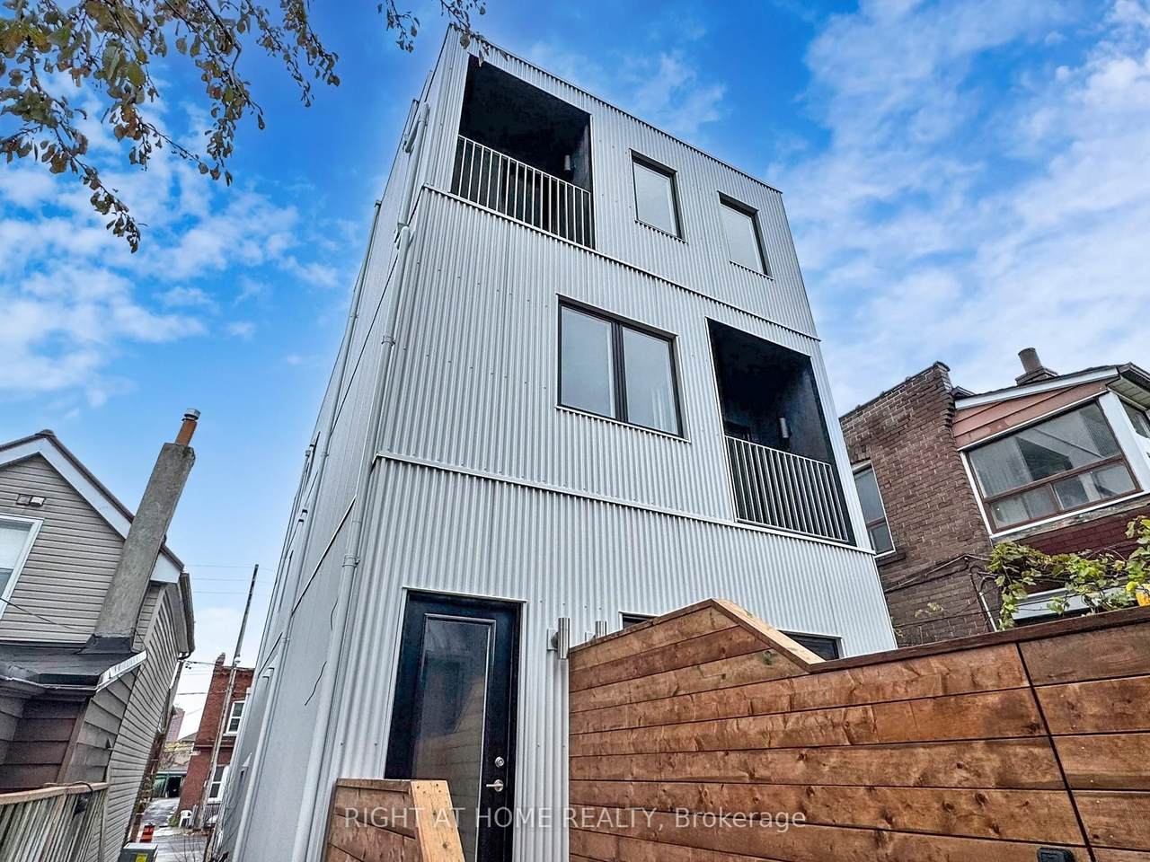 1137 Dovercourt Road - Photo 1