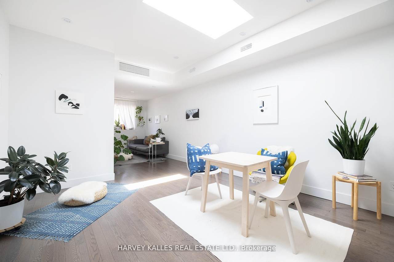 2076 Dundas Street - Photo 1