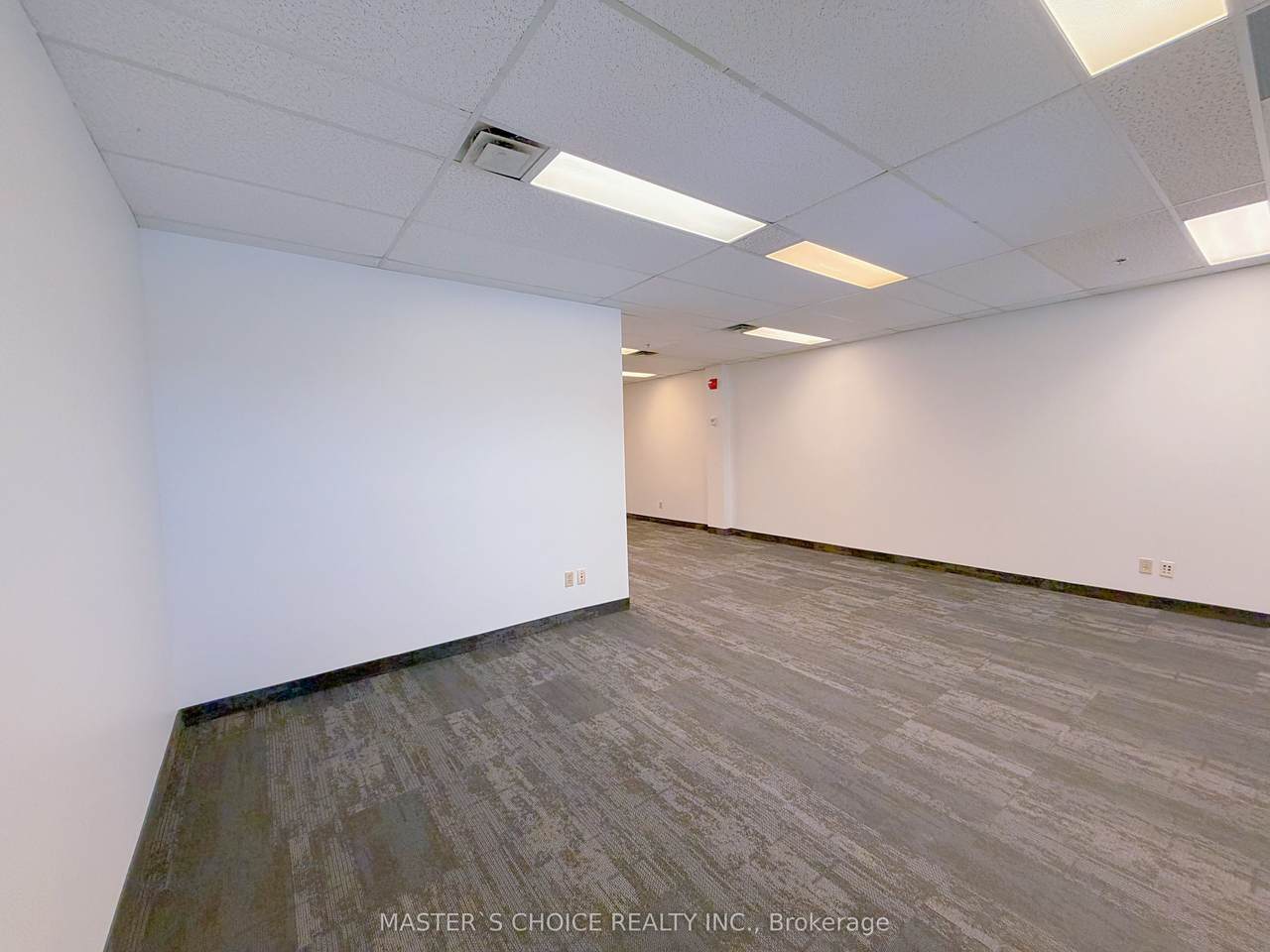 https://bt-photos.global.ssl.fastly.net/toronto/1280_boomver_1_W12748158-3.jpg