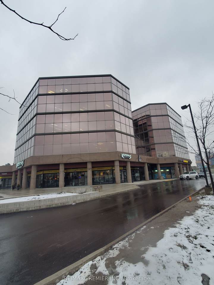 https://bt-photos.global.ssl.fastly.net/toronto/1280_boomver_1_W12772190-1.jpg