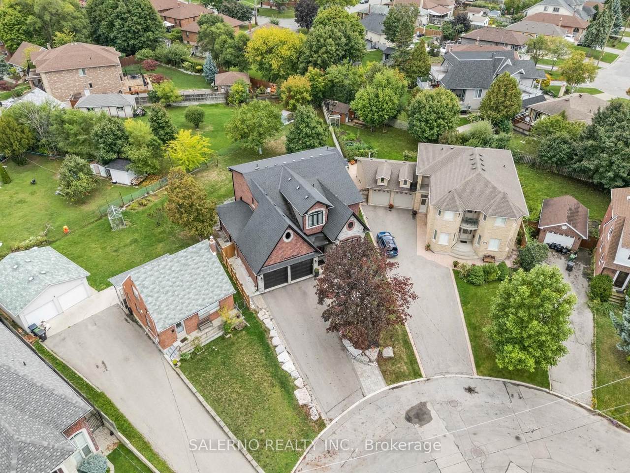 https://bt-photos.global.ssl.fastly.net/toronto/1280_boomver_1_W12775674-1.jpg