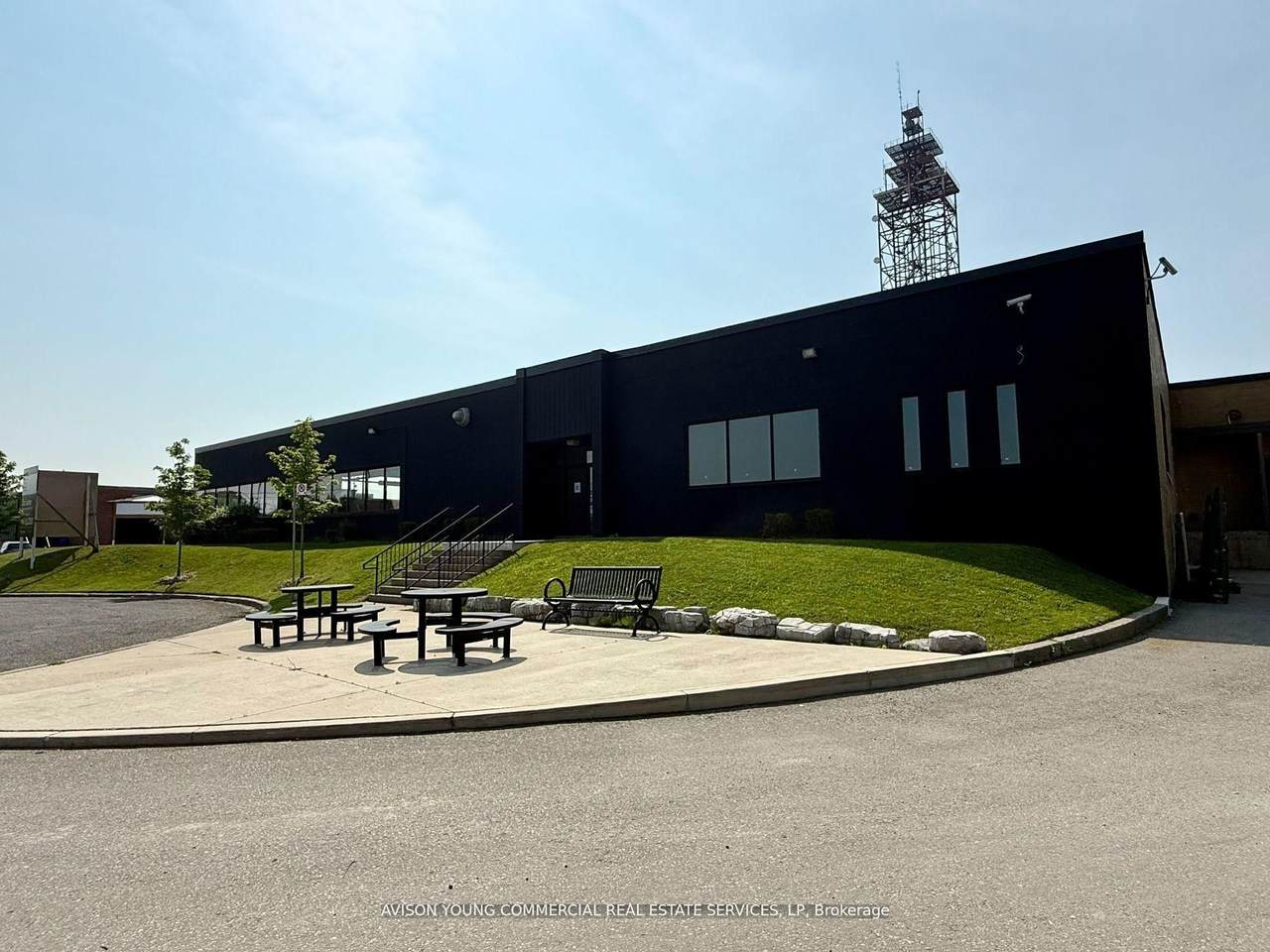 https://bt-photos.global.ssl.fastly.net/toronto/1280_boomver_1_W12799114-1.jpg