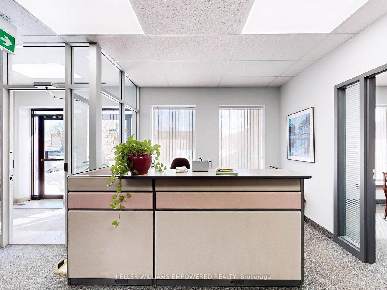https://bt-photos.global.ssl.fastly.net/toronto/1280_boomver_1_W12805542-1.jpg