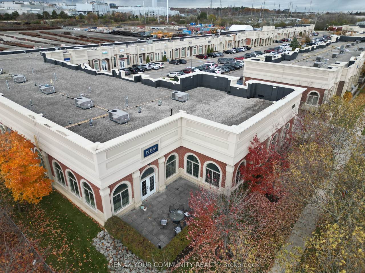 https://bt-photos.global.ssl.fastly.net/toronto/1280_boomver_1_W12805642-1.jpg