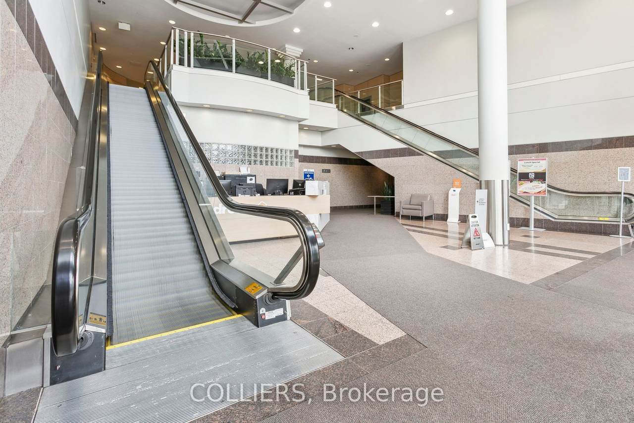 https://bt-photos.global.ssl.fastly.net/toronto/1280_boomver_1_W12813418-1.jpg